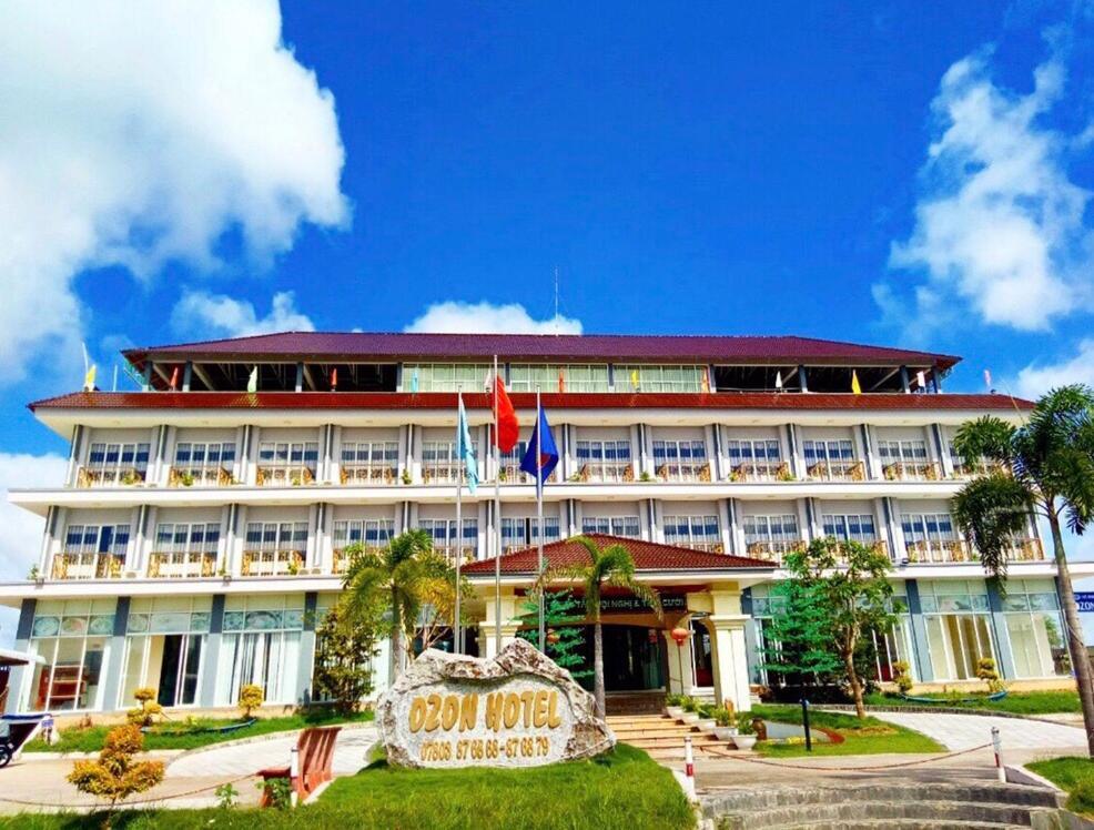 Ozon Hotel Nam Can Dış mekan fotoğraf